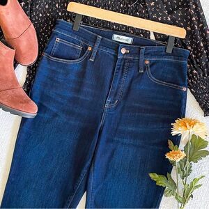 Madewell curvy skinny jeans.